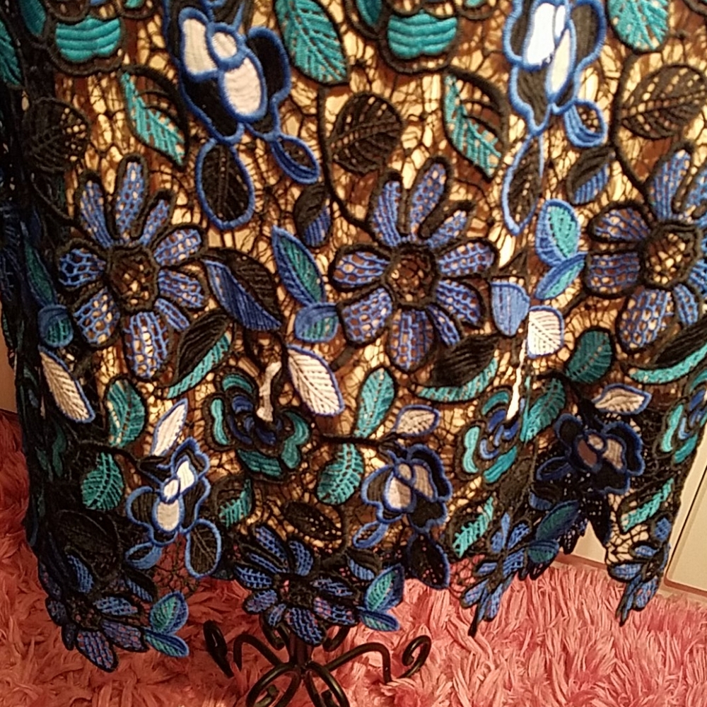 Dress - Picture 3 of 5